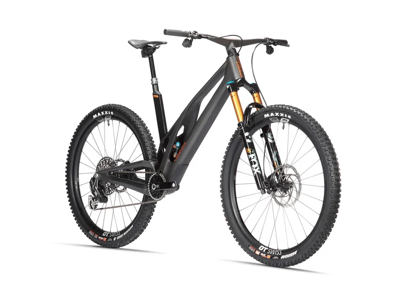 UNNO DASH Factory Matter Carbon Raw Copper
