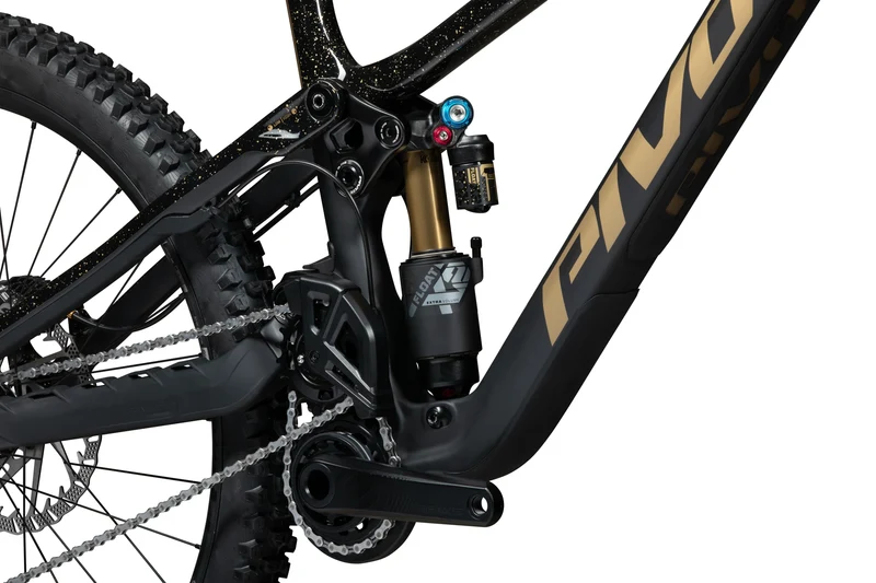Pivot Phoenix V5 Pro Saint MX AL Black Gold