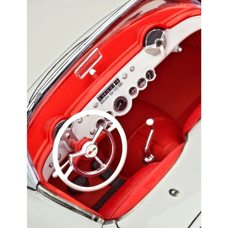 Revell 07718 1:24 1953 Chevrolet® Corvette® Roadster