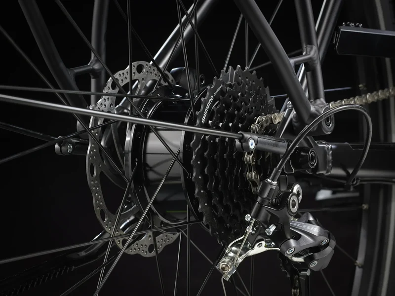 Trek FX+ 2 Stagger Satin Trek Black