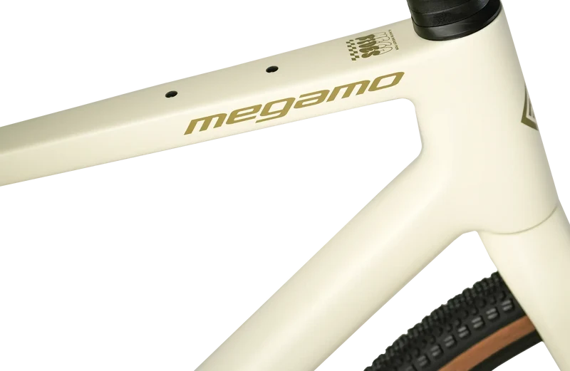 MEGAMO West 05 | sand