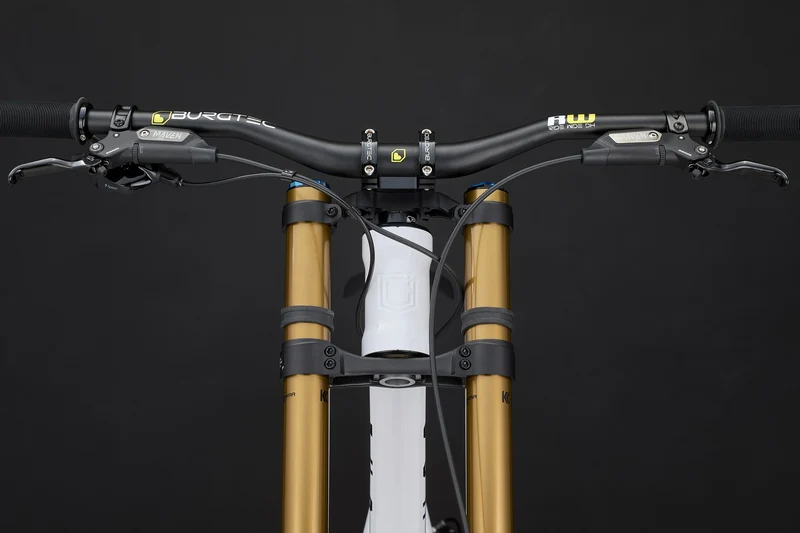 COMMENCAL Surpreme DH V5 Signature | pure white
