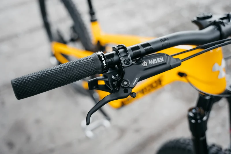 Nukeproof Reactor 290 Alloy Pro Eagle90 yellow