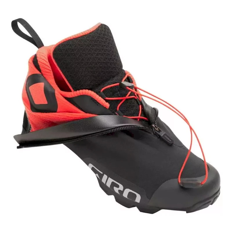 GIRO Blaze | black