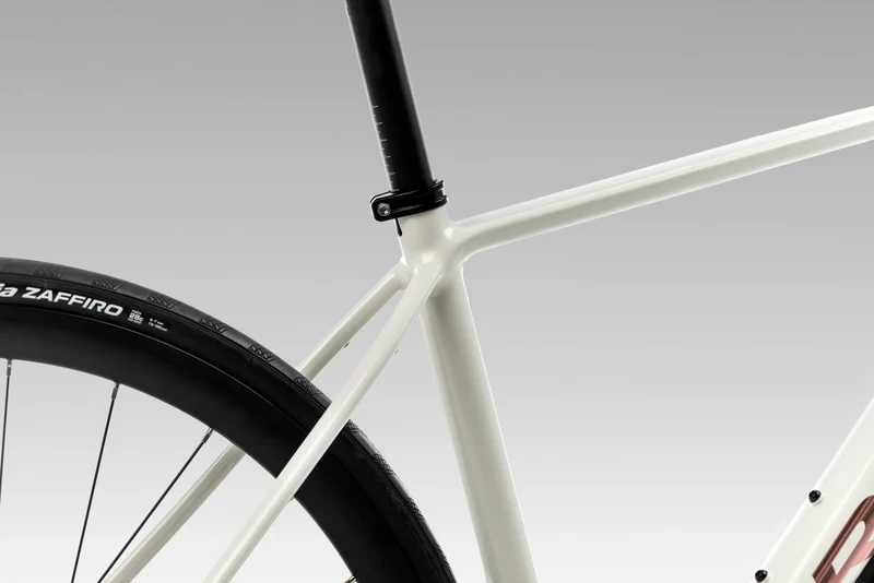 Orbea AVANT H30 White - Bronze