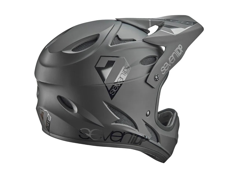 7iDP M1 Helm | black
