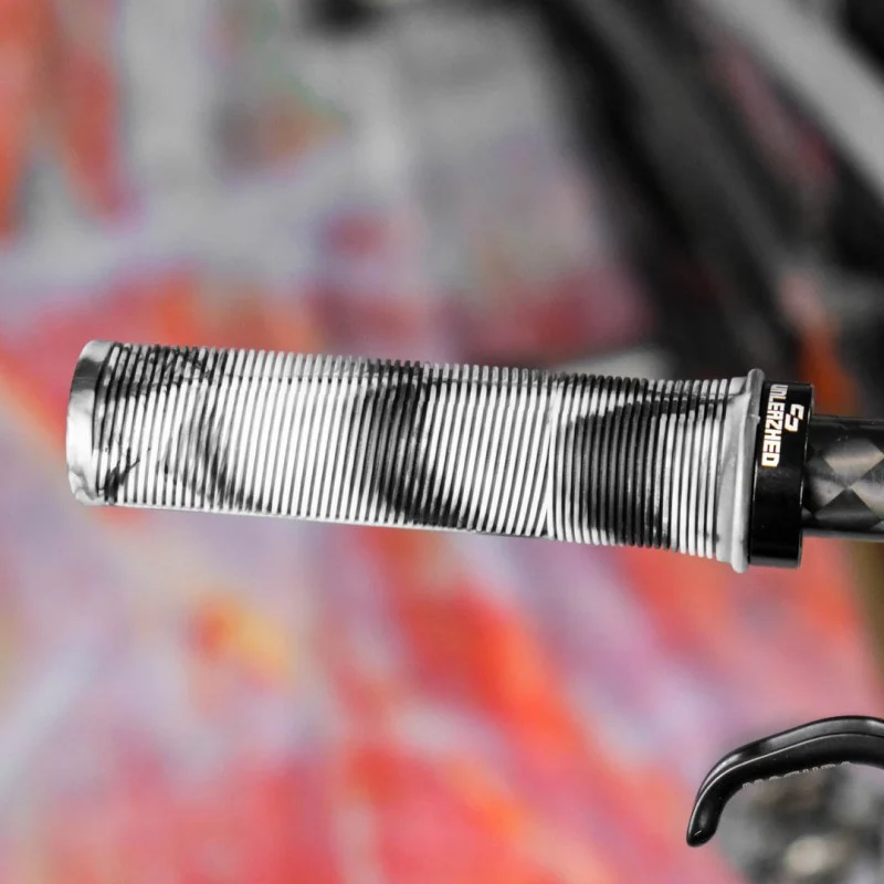 UNLEAZHED Lenkergriffe G1 | schwarz/grau