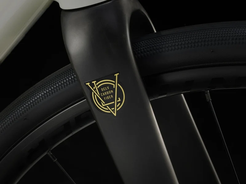 Trek Domane AL 4 Era White