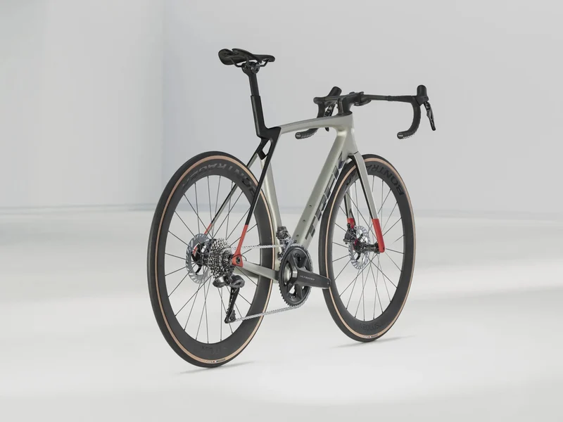 Trek Madone SL 7 Matte Lunar Silver