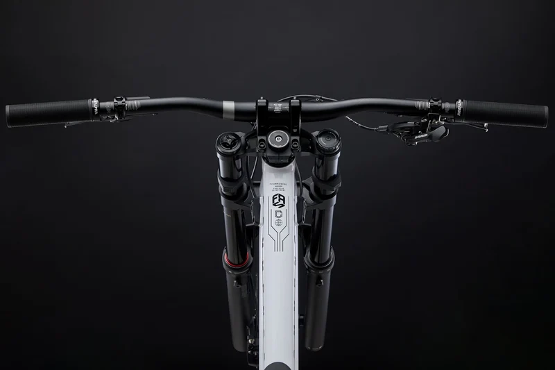 COMMENCAL FRS Park | pure white