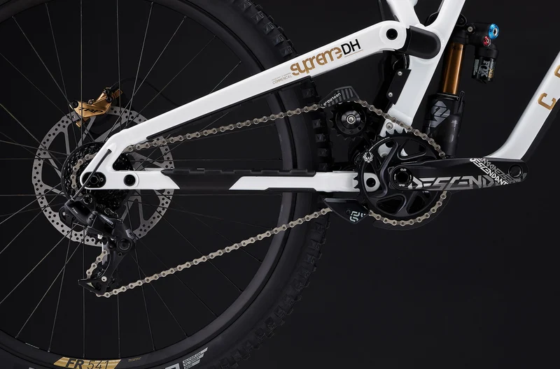 COMMENCAL Surpreme DH V5 Signiture LTD | pure white