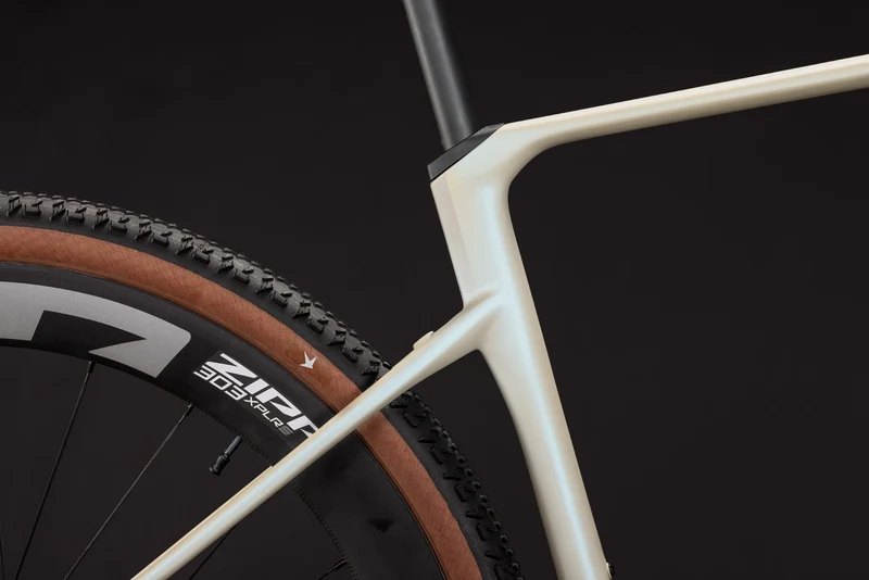 Cube Nuroad C:62 SLX glintsand´n´black 2027