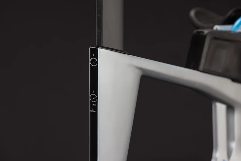 Cube Aerium C:68X Frameset spaceship´n´cmyk 2027