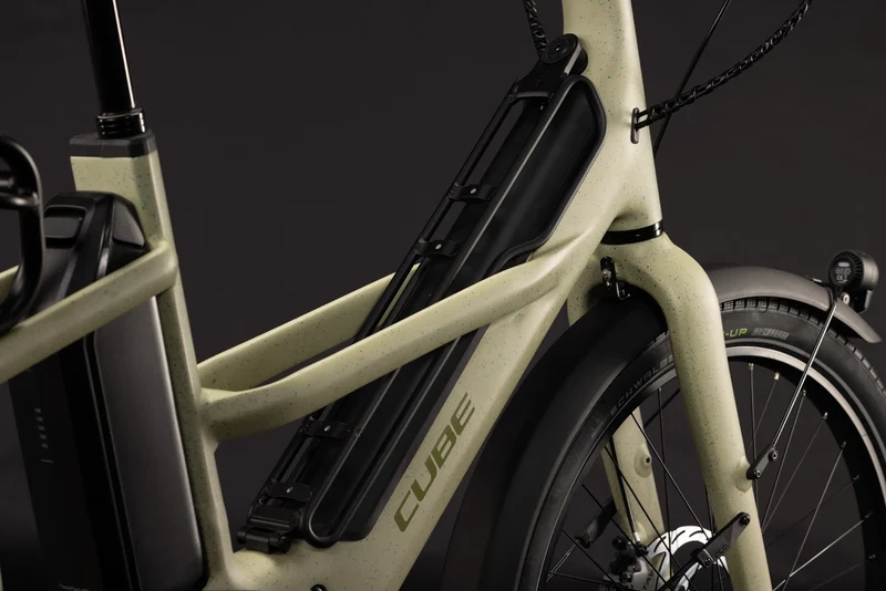 Cube Longtail Hybrid Deluxe 800 sandgrit´n´black 2027