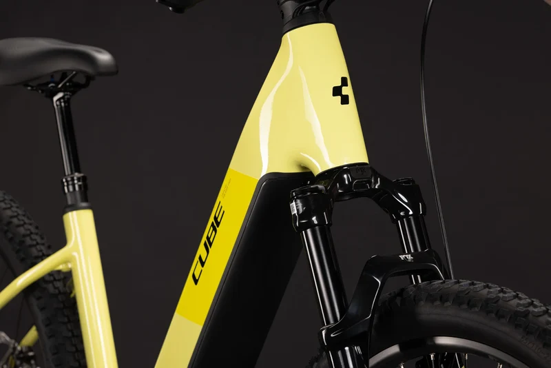 Cube Reaction Hybrid Race 800 bananasplit´n´black EE 2027
