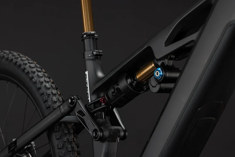 Cube Stereo Hybrid ONE77 HPC AT 800 carbon´n´white 2027