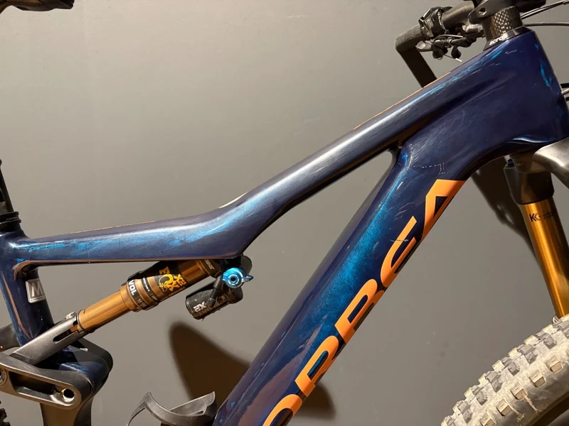 Orbea Rise M10 Coal Blue - Red Gold | Gebrauchtrad | M