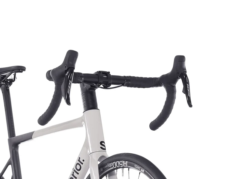 Superior RR 9.5 matte carbon/white