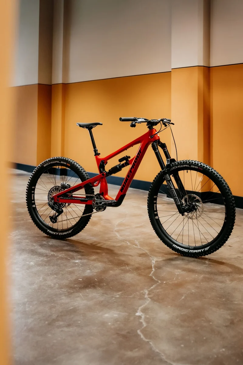 Nukeproof Mega Carbon Pro T-GX red