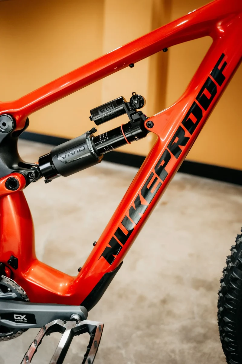 Nukeproof Mega Carbon Pro T-GX red
