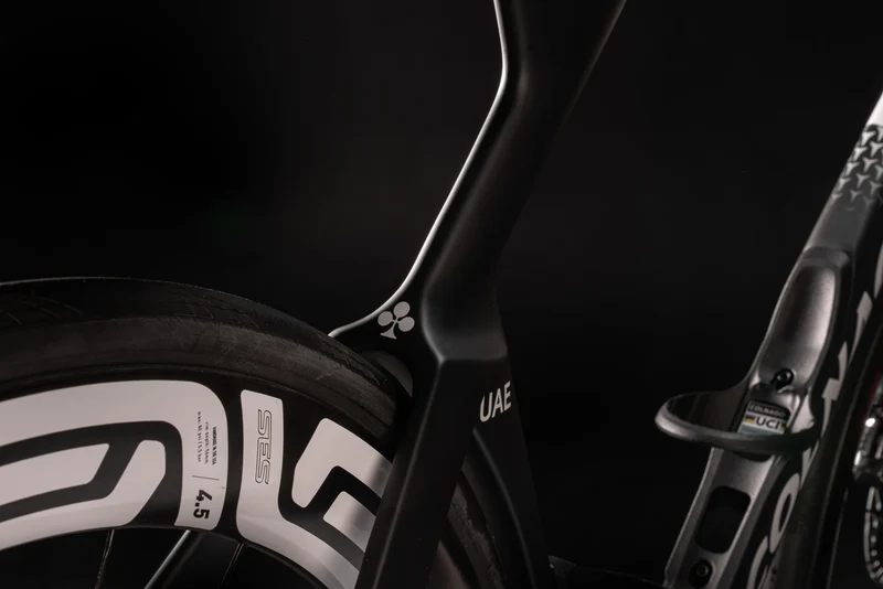 Colnago Y1RS Disc Sram Red AXS E1 black/white 2026
