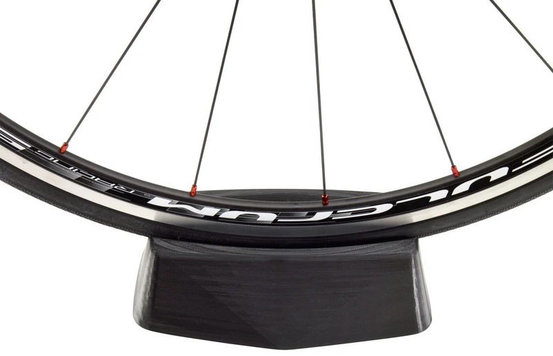 Wahoo KICKR SNAP indoor trainer