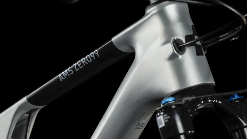 Cube AMS ZERO99 C:68X Race silver´n´black