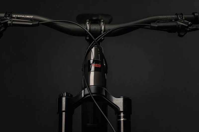 Santa Cruz Megatower 2 C | S Gloss Carbon