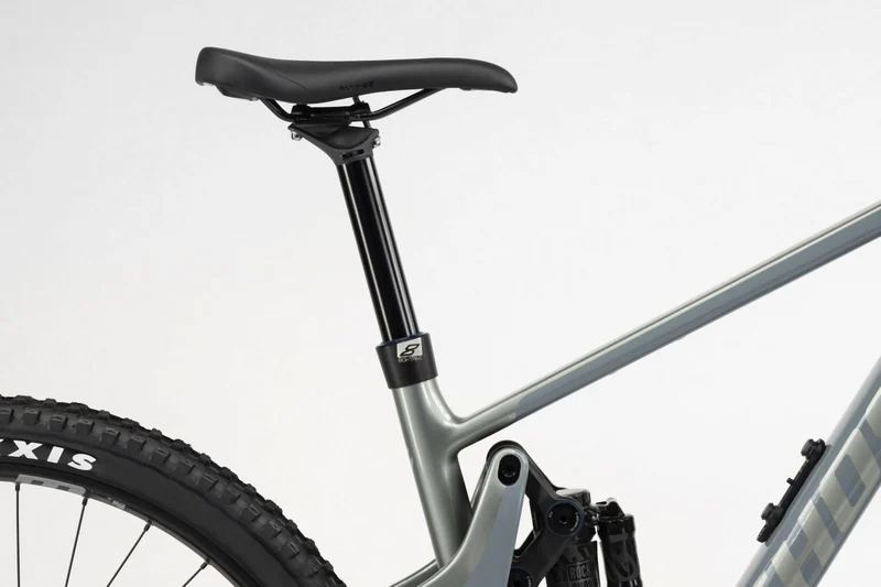 Ghost Riot AM Pro grey 1/pearl light grey - glossy