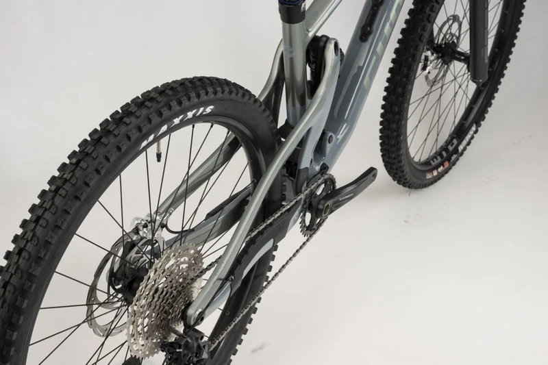 Ghost Riot AM Pro grey 1/pearl light grey - glossy