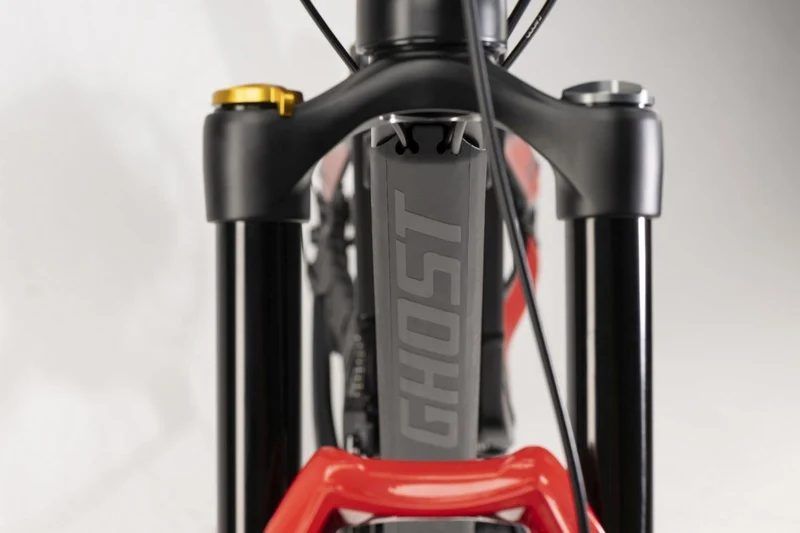 Ghost Riot EN Pro black/red - matt/glossy
