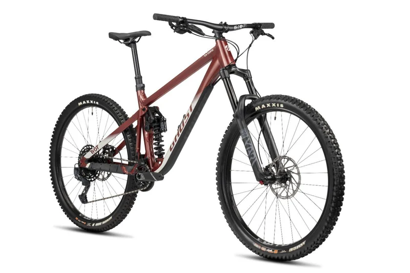 Ghost Riot EN Essential dark red/light dust - matt