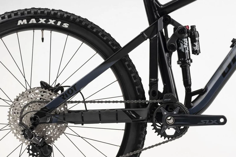 Ghost Riot AM Essential black/dark grey - matt