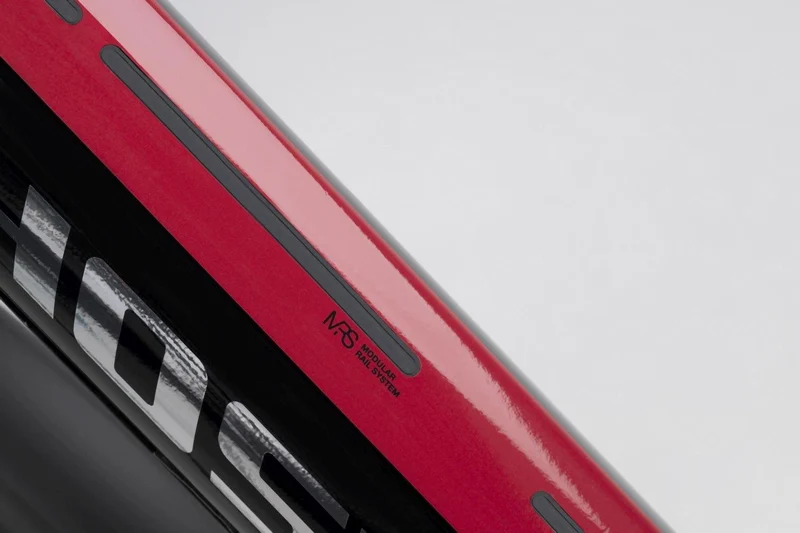 Ghost E-Teru Pro EQ Low black/pearl red - glossy
