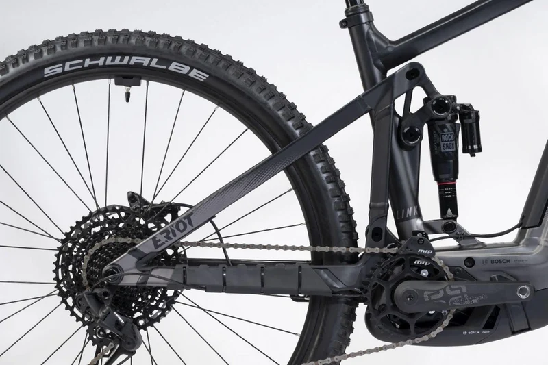 Ghost E-Riot Trail Essential black/pearl - matt