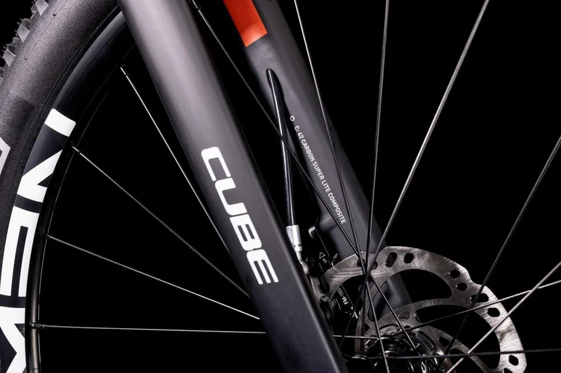 Cube Elite 240 C:62 SL carbon´n´blue´n´red 24"