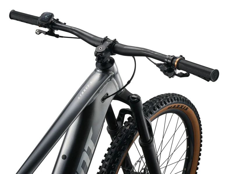 Giant Stance E+ 1 Charcoal 2027 - 800 Wh - Größe L - VORFÜHRRAD <15 km