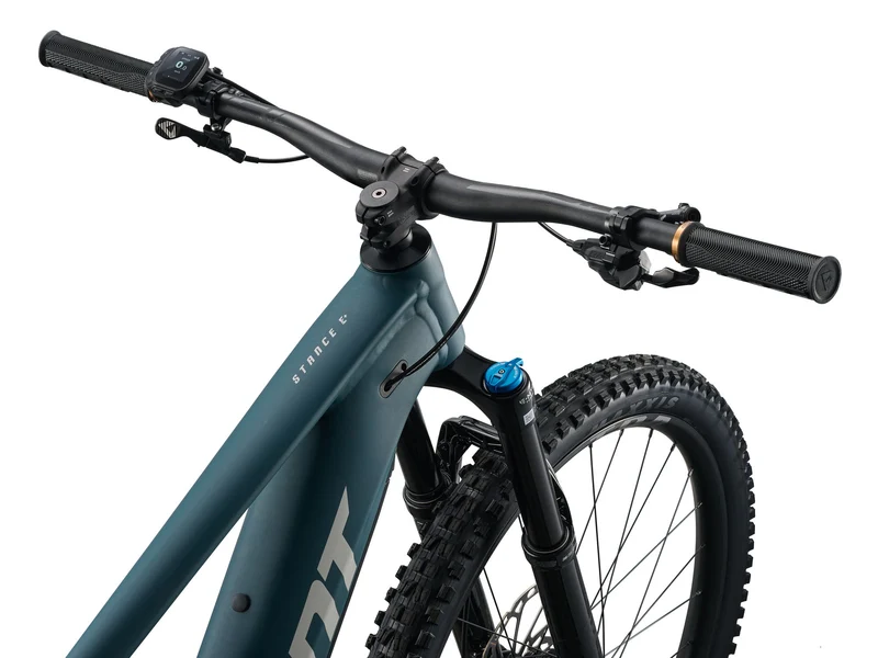 Giant Stance E+ 0 2027 Deep Lake 800 Wh
