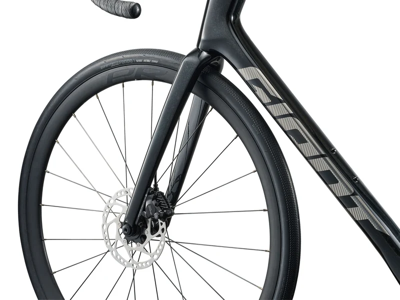 Giant Rennrad Defy Advanced 2 Abyss Black 2026