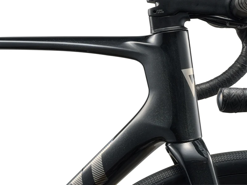 Giant Rennrad Defy Advanced 2 Abyss Black 2026