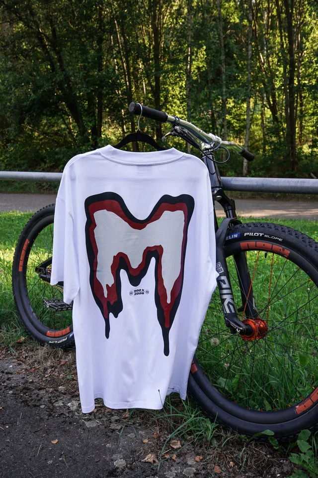 M Red Cloud T-Shirt (500k Special)