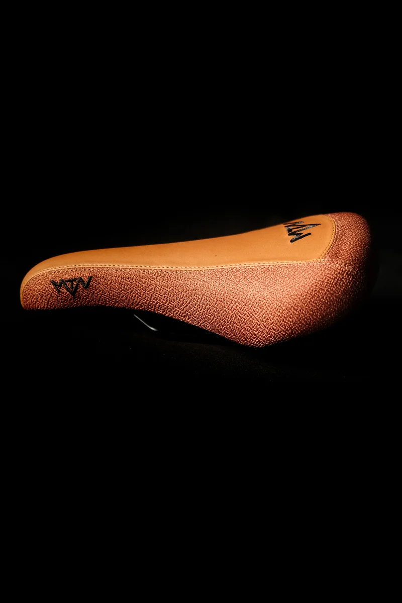 Brown MTN Components Sattel