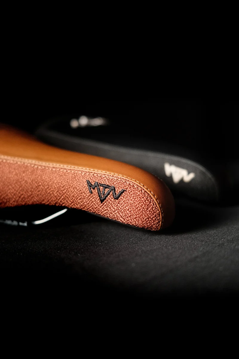 Brown MTN Components Sattel