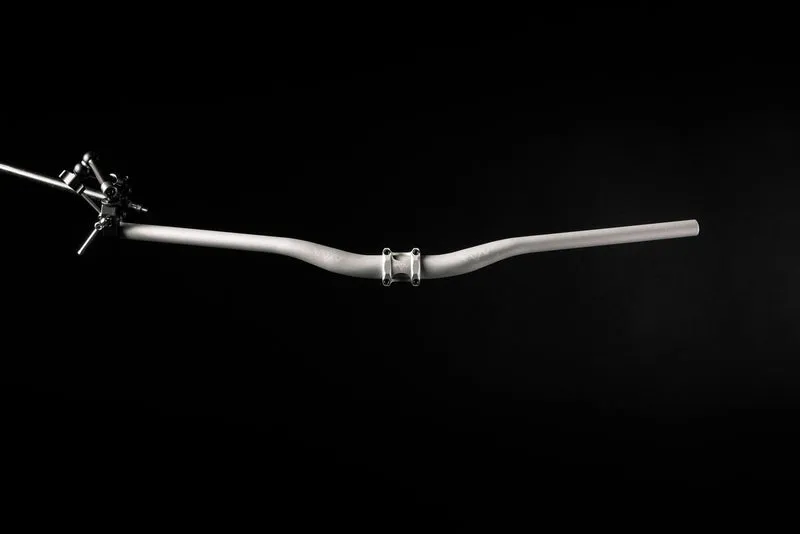 Silver MTN Components MTB Lenker + Gratis Griffe