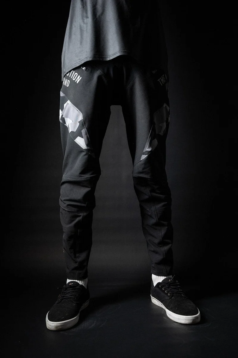 MTB Camo Pants (Hose) lang