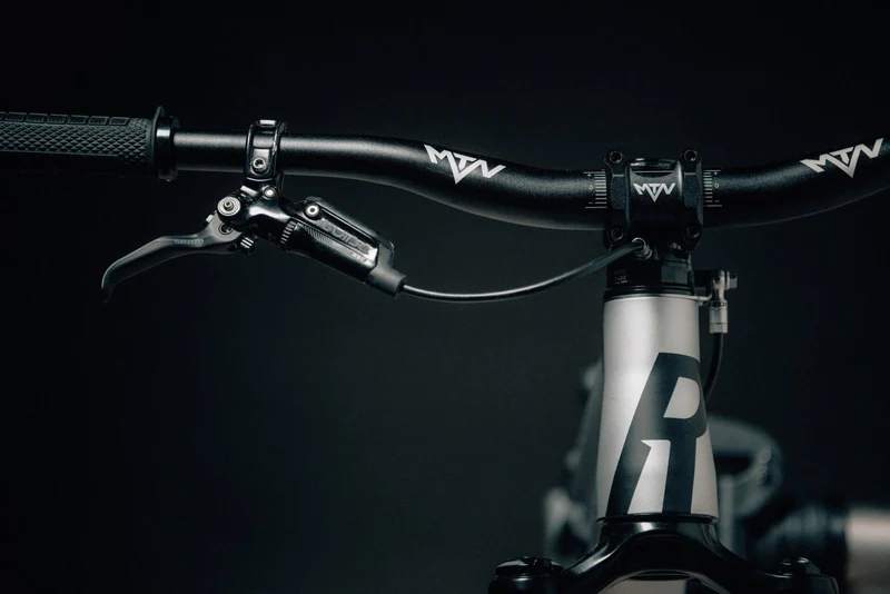 MTN Components Lenker- & Vorbau-Bundle (+GRATIS Griffe & Mudguard!)