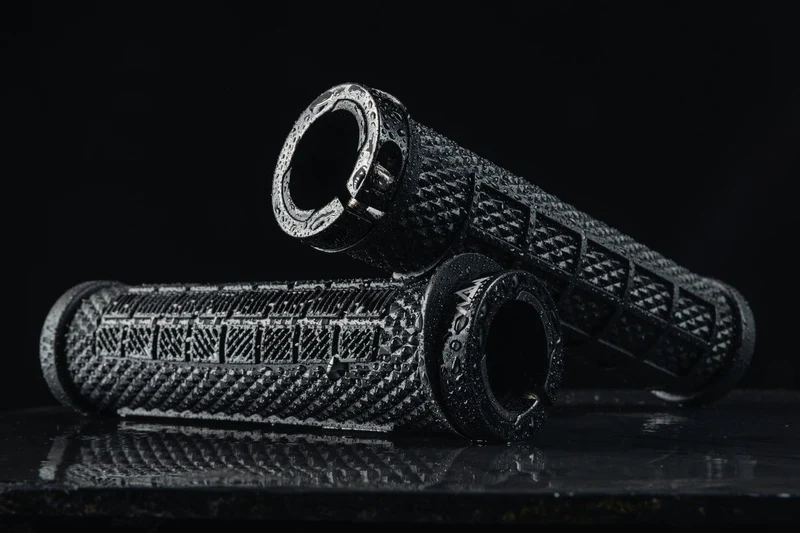 MTN Components Griffe Schwarz