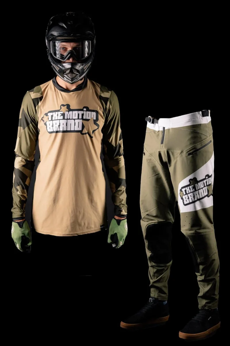 Bike Kit Commander MTB Pants X Dusty Jersey