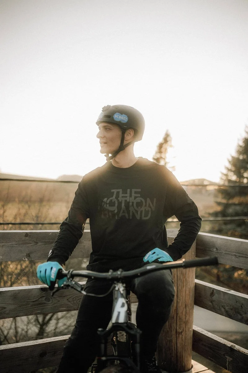 Black/Black YinYang Longsleeve 2.0